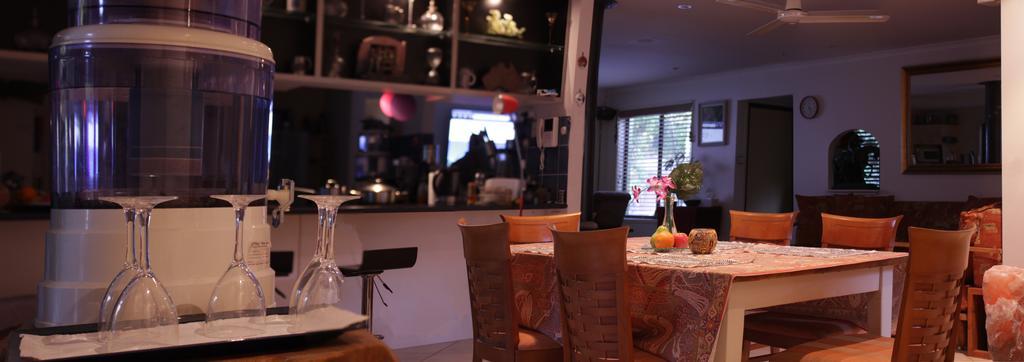 Noosa Edge Nudist Retreat Bed & Breakfast Doonan Exterior photo