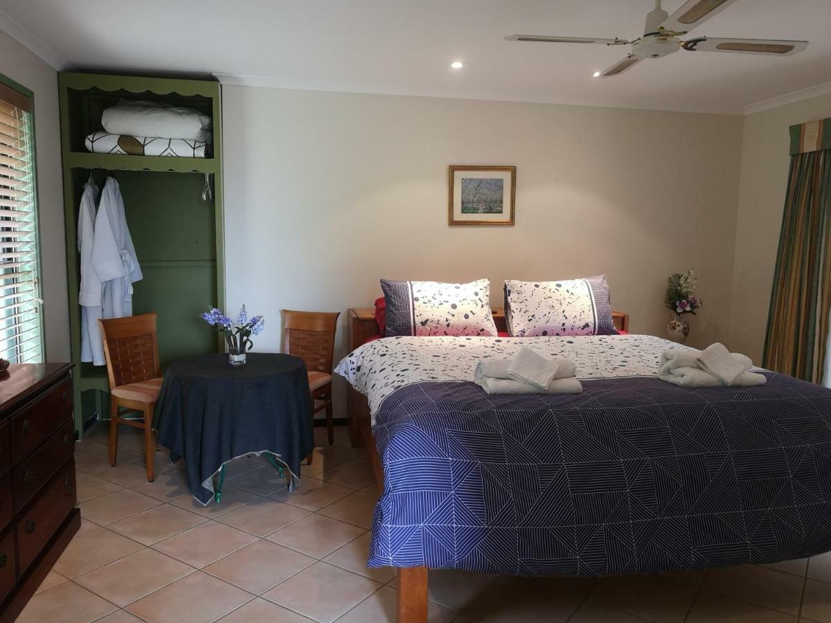 Noosa Edge Nudist Retreat Bed & Breakfast Doonan Exterior photo
